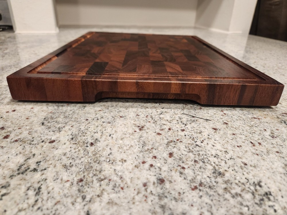 Walnut end grain cutting board 17x13x1.25