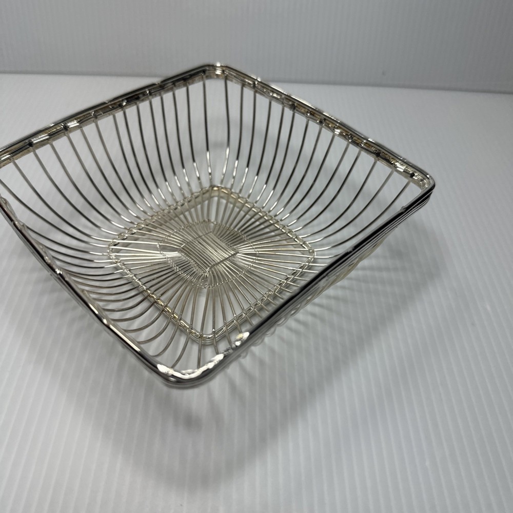 Vtg Small Silver Plated Wire Basket Square 5”x5” EUC