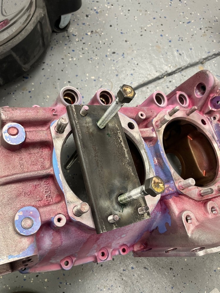 Case splitting tool Lycoming wide deck