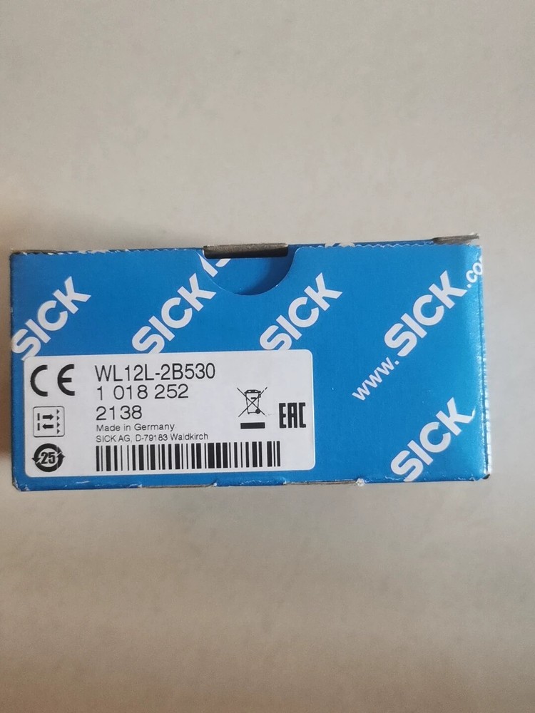 SICK WL12L-2B530 Photoelectric Switch New One Expedited Shipping WL12L2B530