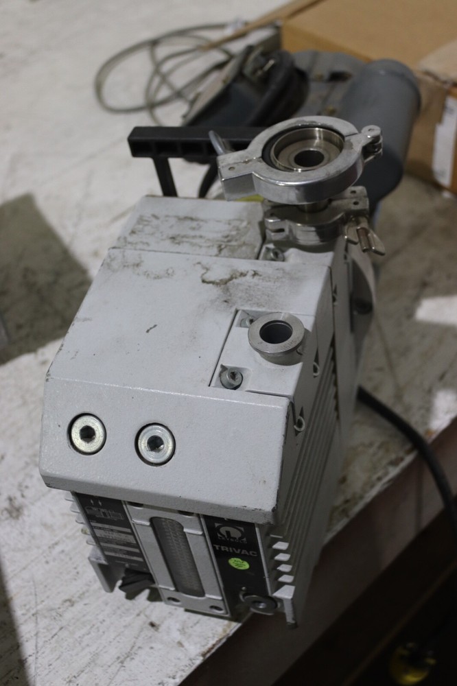 Leybold D4B TRIVAC Vacuum Pump WORKING NICE