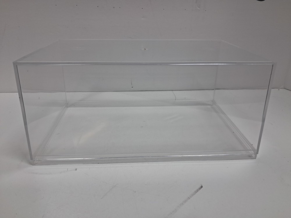 IMEX Display Case - 1/18 Auto & 1/35 Military - Clear/Stackable 2501 Clear Base