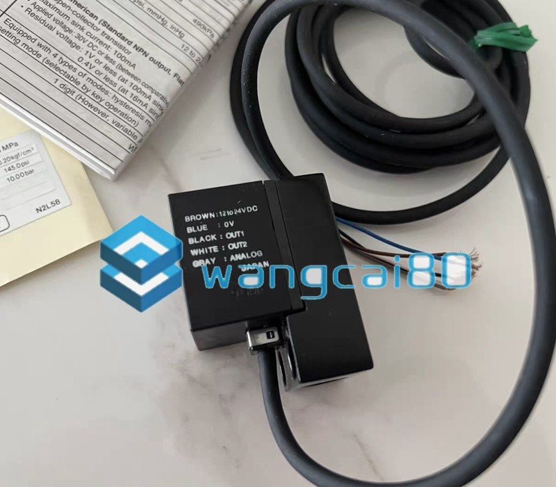 1PCS New Pressure Sensor DP2-42E