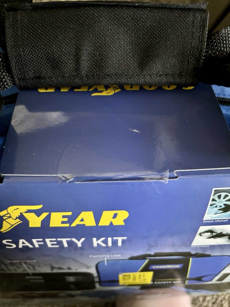 Goodyear Winter Safety Kit