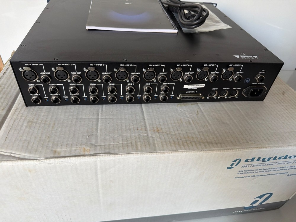 Avid Digidesign Pre 8 Channel Microphone Preamplifier