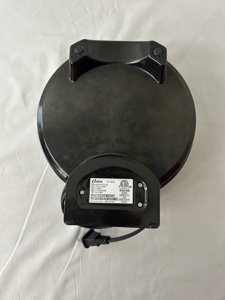 Oster Nonstick Belgian 8" Waffle Maker With Temperture Control CKSTWF2000