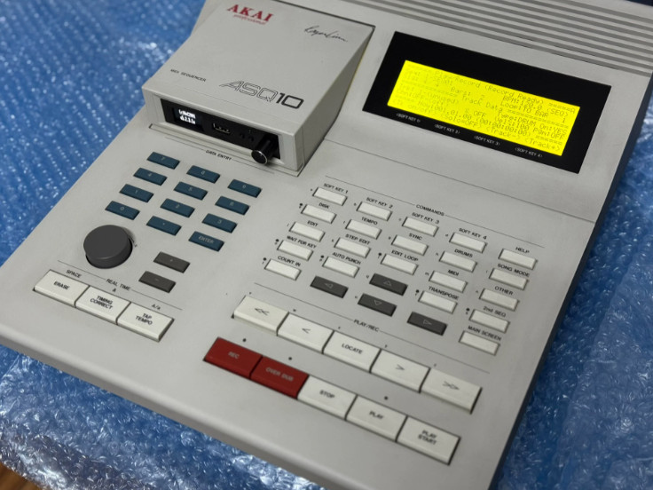 1pcs Akai ASQ-10 sequencer