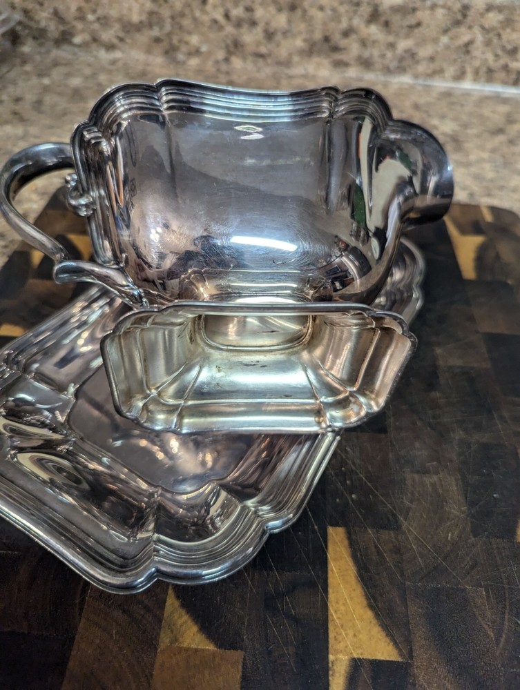 International Silver Co. - Chadwick #1513 Serving Dish Rectangular With Boat Vtg