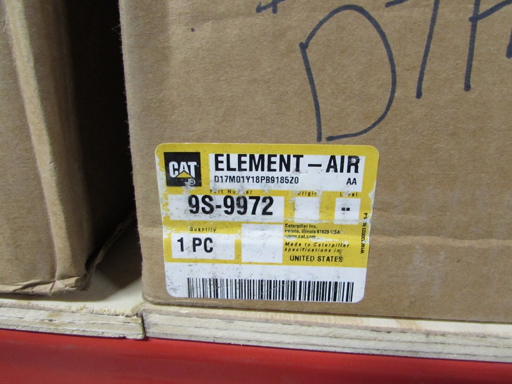 1 NEW Cat Caterpillar AIR FILTER ELEMENT PART # 9S-9972