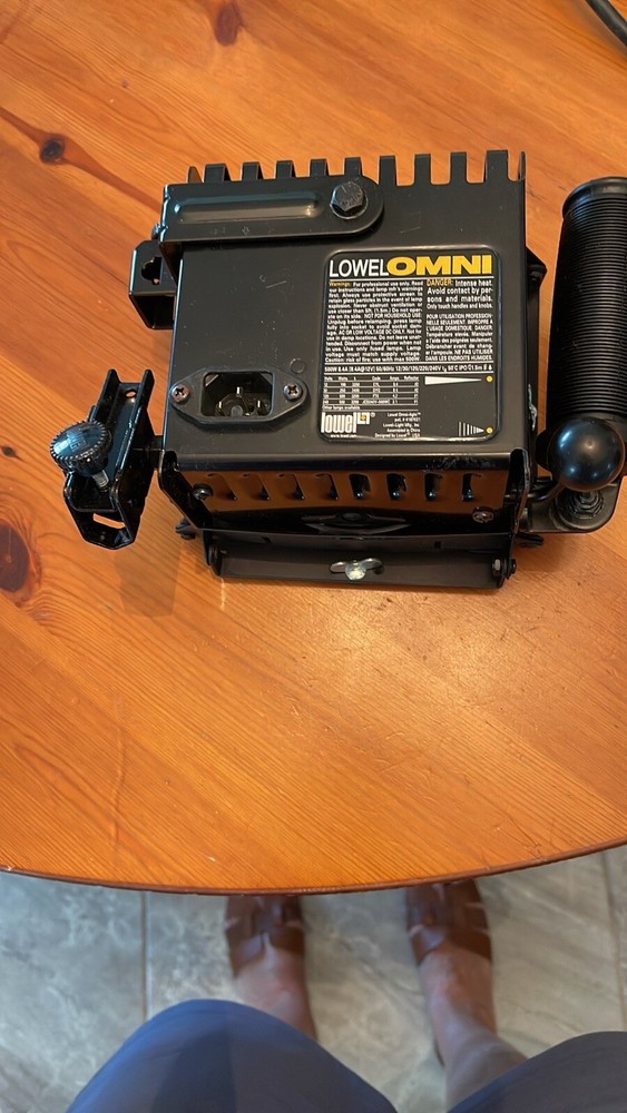 Lowel OMNÍ Light 500 Watts