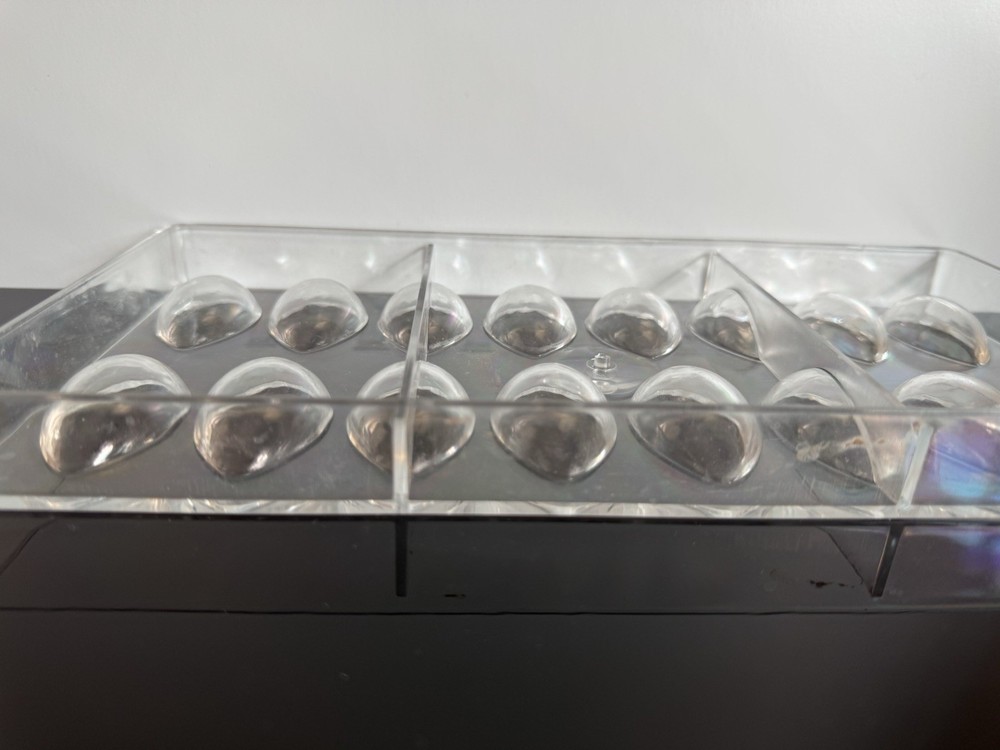 HAPYLY Oval Egg/Water Drop Shape Polycarbonate Chocolate Mold, 16 Cavities NEW