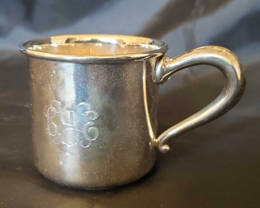 VINTAGE STERLING WEBSTER BABY CUP 44G.