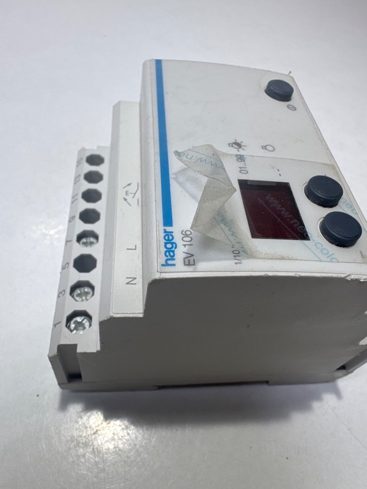 HAGER EV106 REMOTE CONTROL UNIT