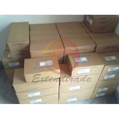 ONE NEW YASKAWA SGMPH-02AAA61 servo motor