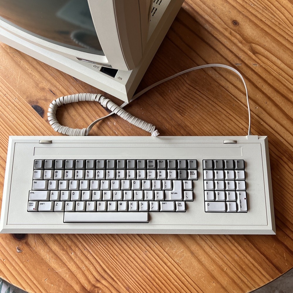 Zenith Data Systems Z-22, Made In 1984, 120/240 V