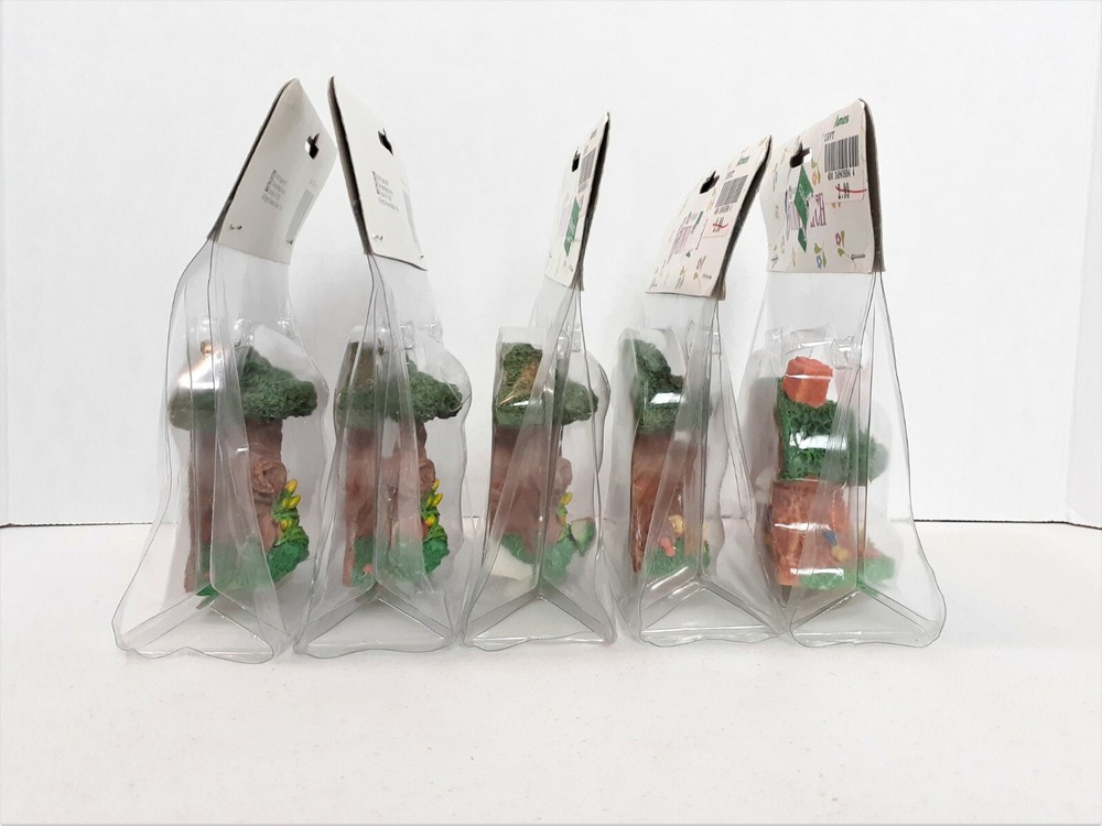 5 Dudley's Bunny Patch Figurines 1994 Spearhead Bunny Tree Paper Magic Group 820