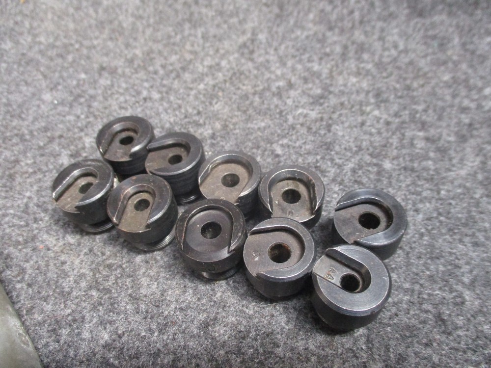 Old Style Lee Hand Priming Tool & 10 Screw-In Shell Holders
