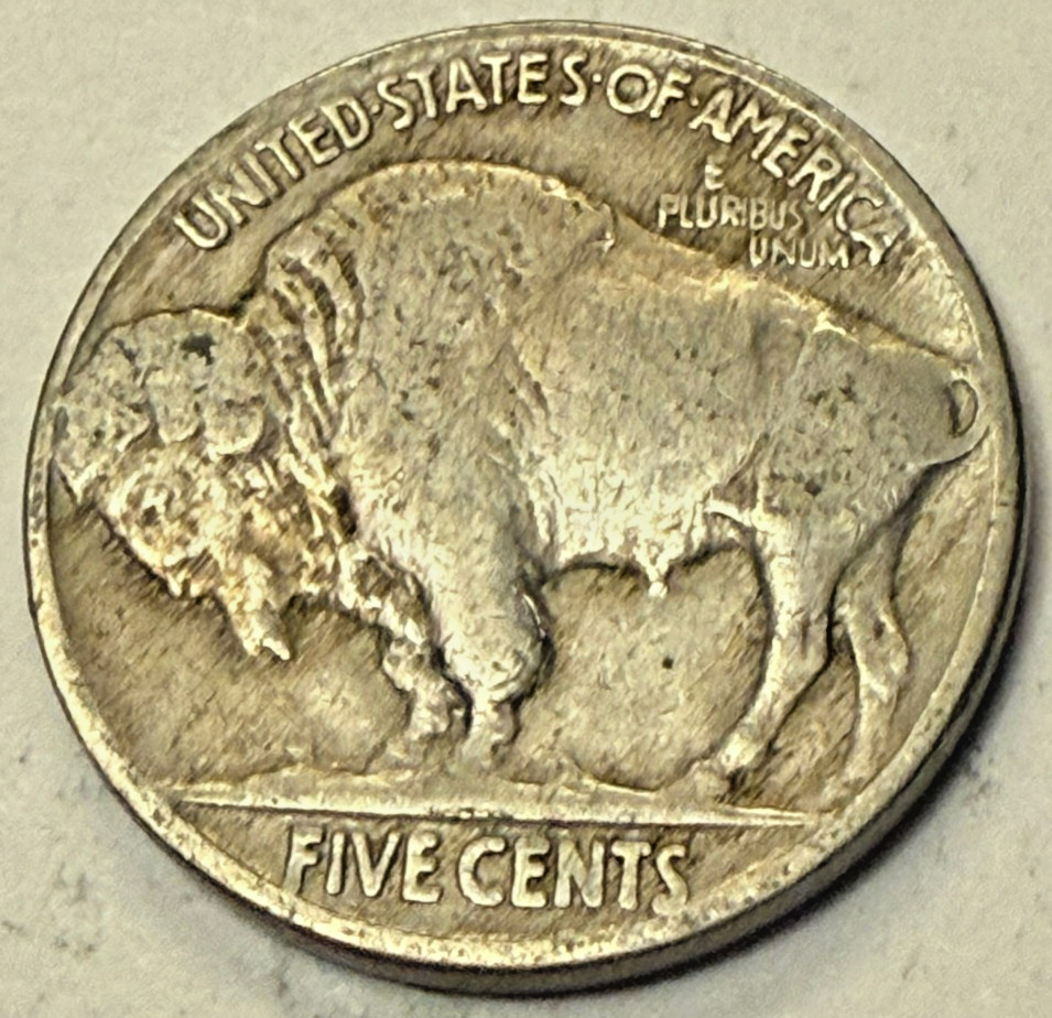 1935 Buffalo Nickel 5 Cent Coin X2
