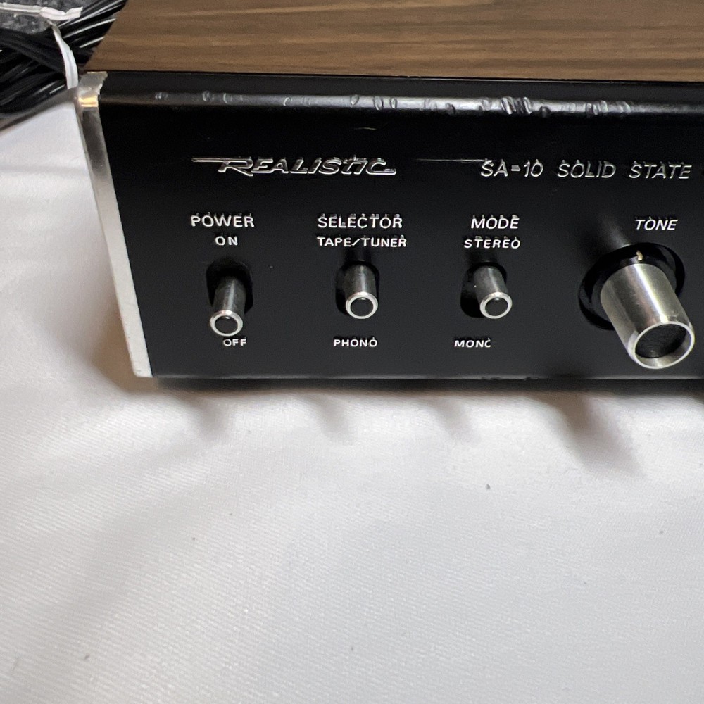 Realistic SA-10 Solid State Stereo Amplifier Model 31-1982B