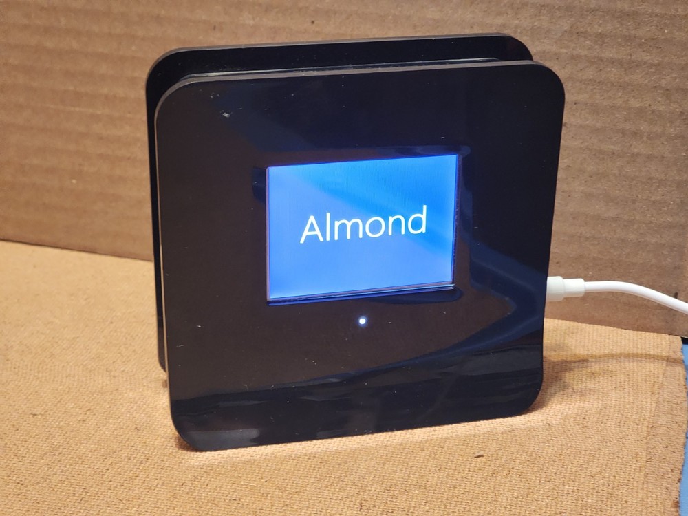 Securifi Almond Touchscreen Wireless N Router Range Extender & Power Adapter