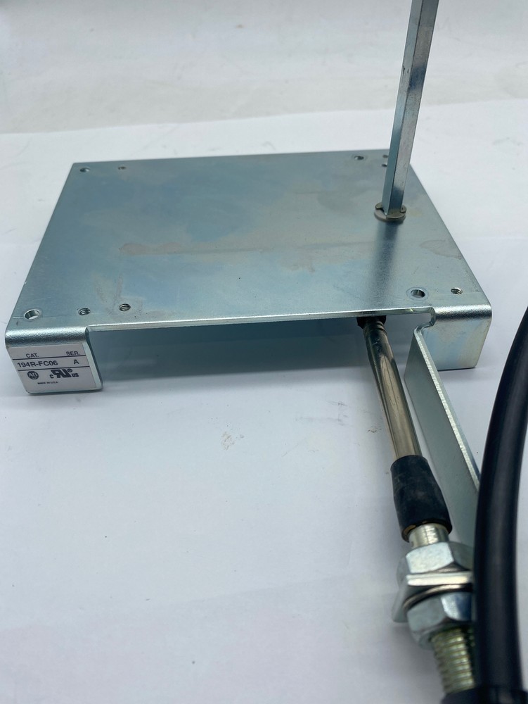Allen-Bradley 194R-FC06 SER.A Switch Cable/Handle Operator