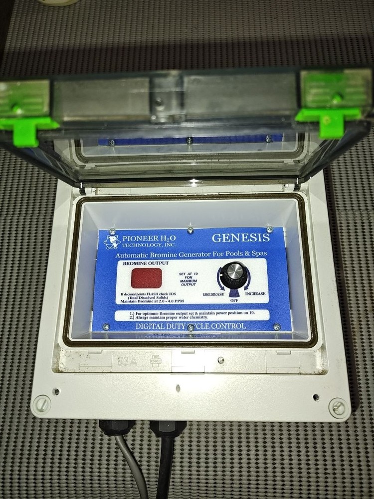 Bromine Generator, Pioneer H2O, GENESIS