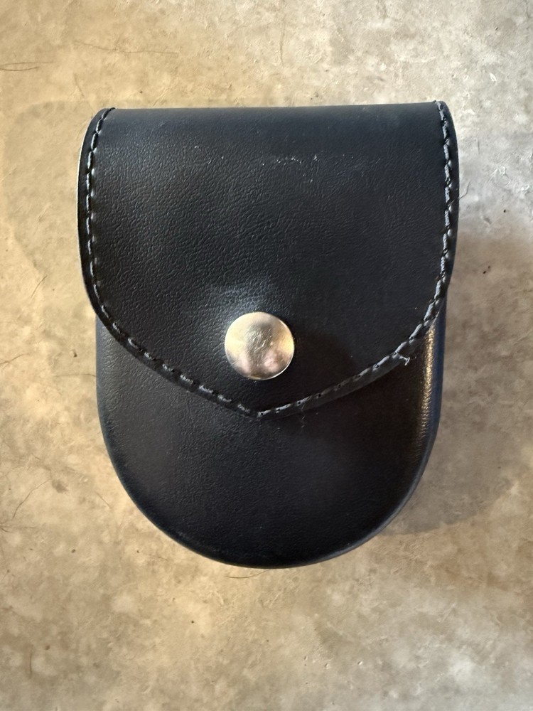 Safariland 90 Handcuff Case