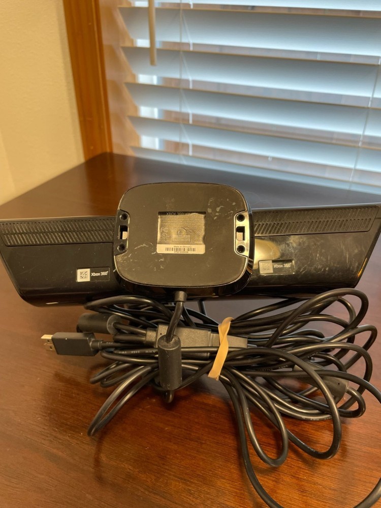 XBOX Kinect Model 1414 w/Power Adapter