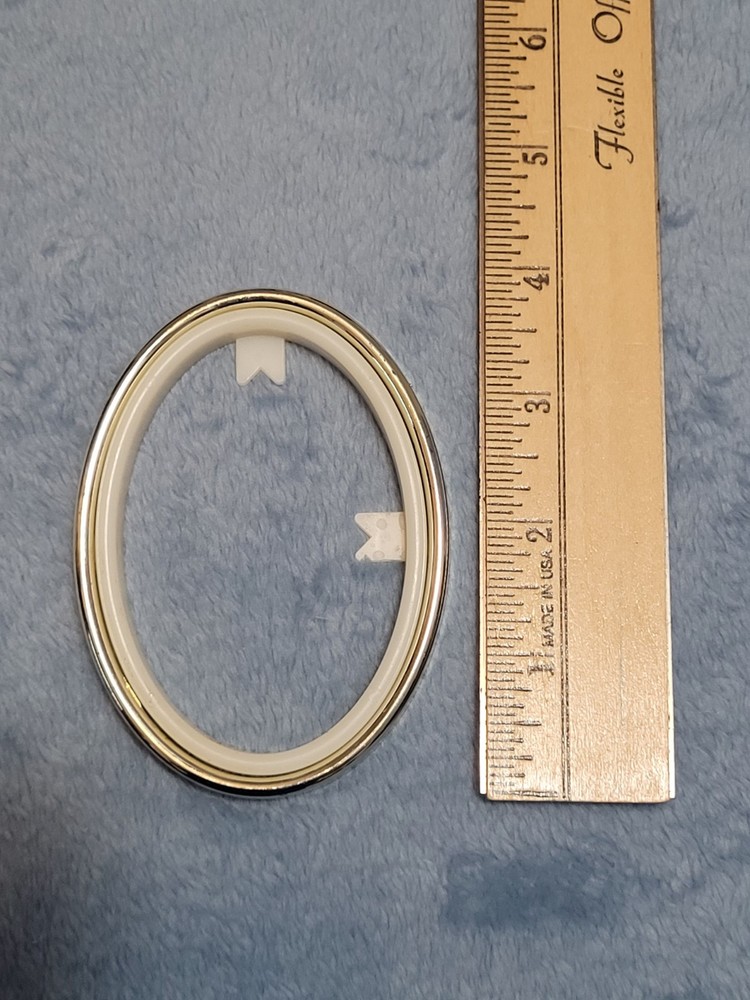 Gold Plastic Needlework Craft Frame - 2" x 3" Oval