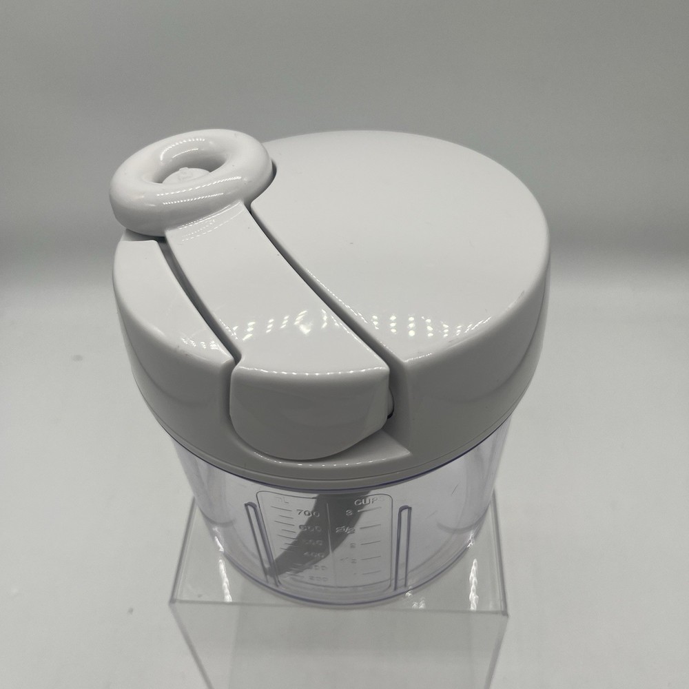 Pampered Chef Manual Food Processor Chopper 3 Cup Capacity EUC