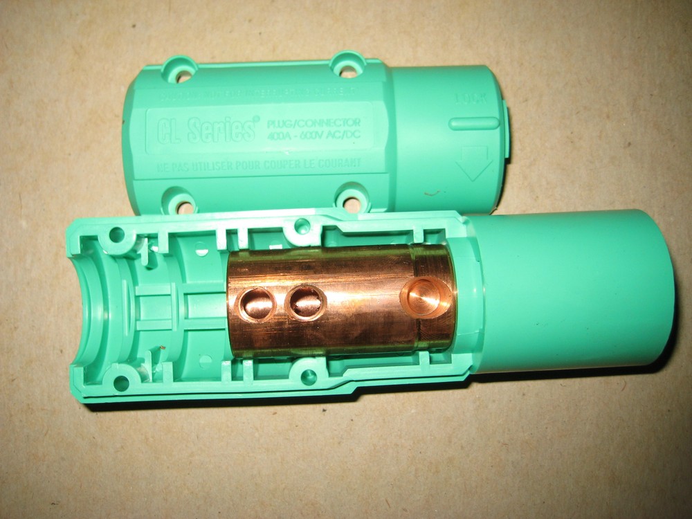 Advanced Devices CL Series CL2M Inline Male locking plug connector Green