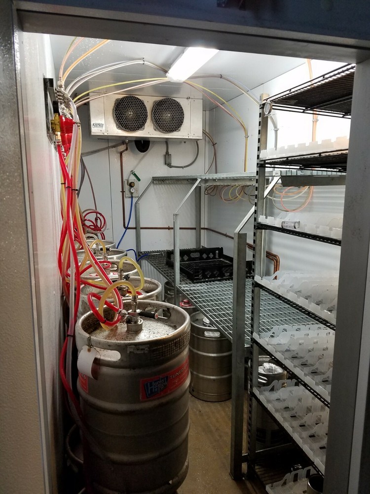 BREW WALL KEGORATOR WALK-IN COOLER