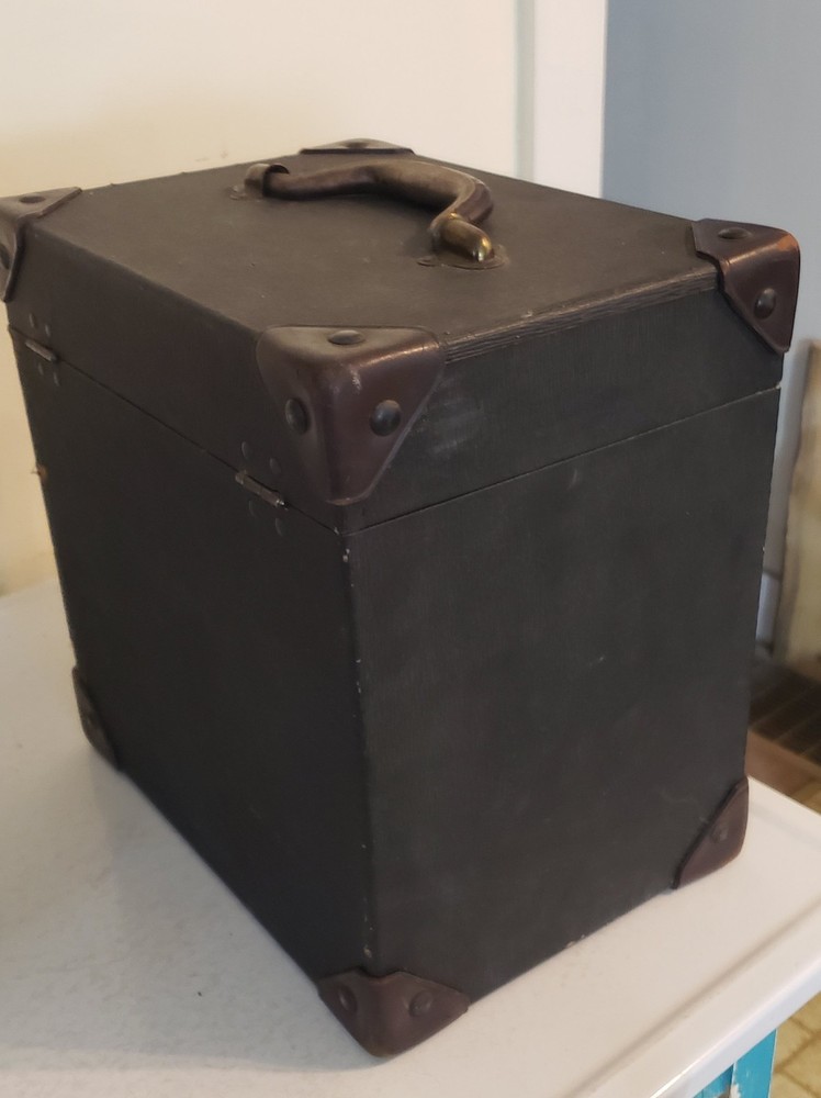 VTG. Kodak Kodascope Model B 16mm Projector CASE ONLY