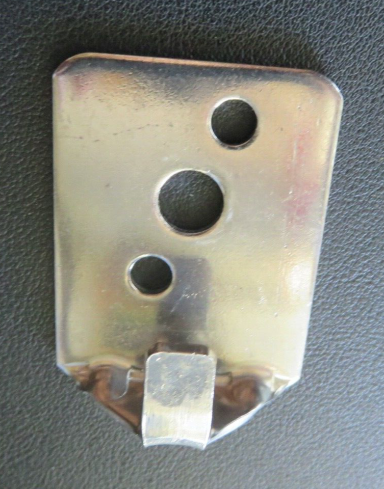 🔥🧯2-CHROME UNIVERSAL WALL MOUNT 2 ½-5lb. SIZE FIRE EXTINGUISHER BRACKETS NEW🧯