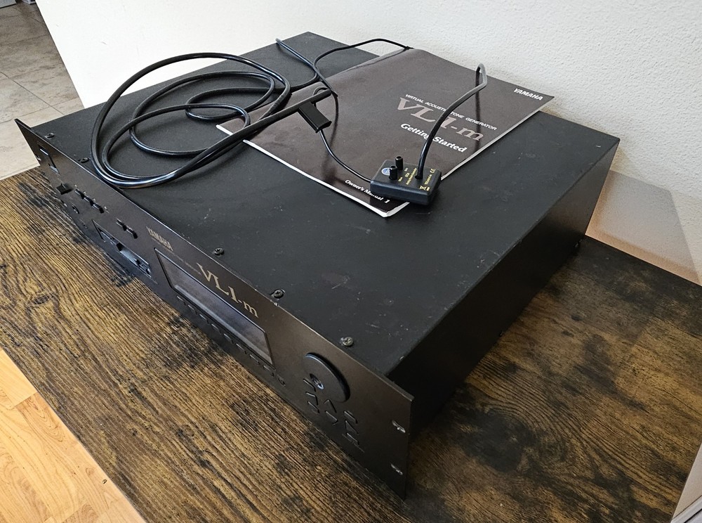 Yamaha VL1-m V2 Physical Modeling synth w TEControl Breath controller & Manual