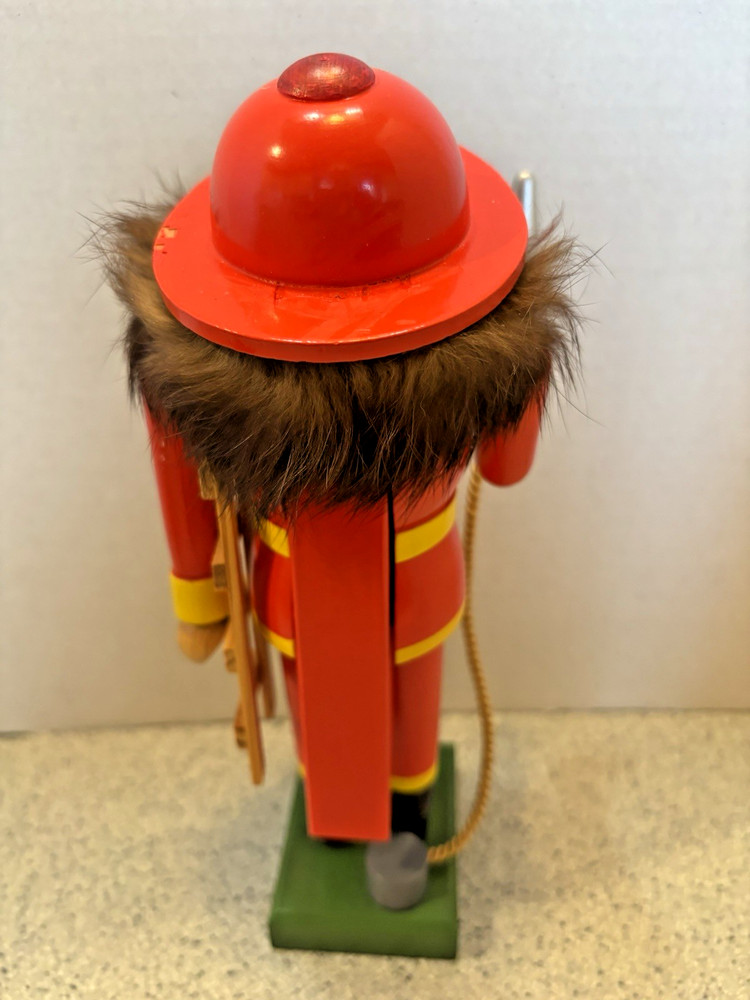 ORIGINAL E.M. MERCK FIRE MAN NUTCRACKER NWT GERMAN 11" FIREMAN
