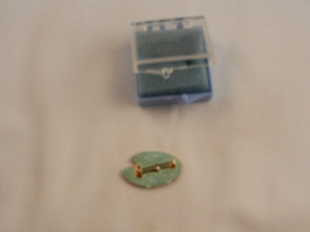 ARTEX VINTAGE LABEL PIN "NEW"