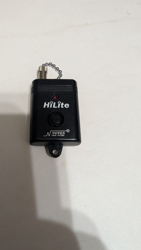 Noyes VFI3-2 Light Source works great Ship Without Batteries 1-AAA