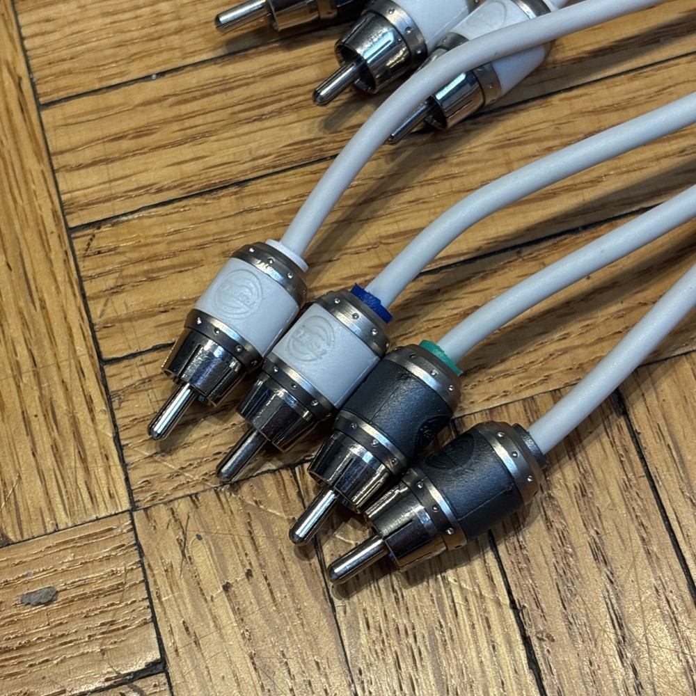 T-Spec V10RCA-174 V10 Quad-Shield Four Channel RCA Cable White - Open Box