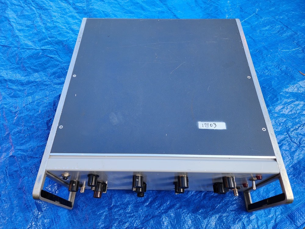 Hewlett Packard hp PULSE GENERATOR 214A Vintage