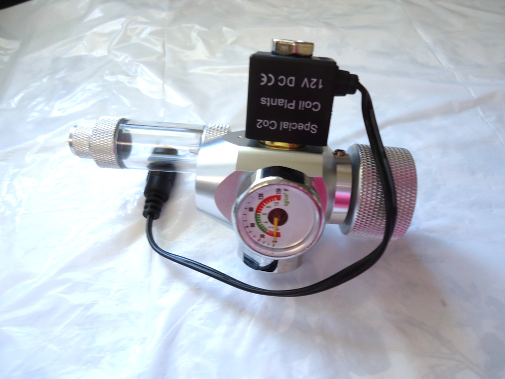 AQUARIUM CO2 REGULATOR