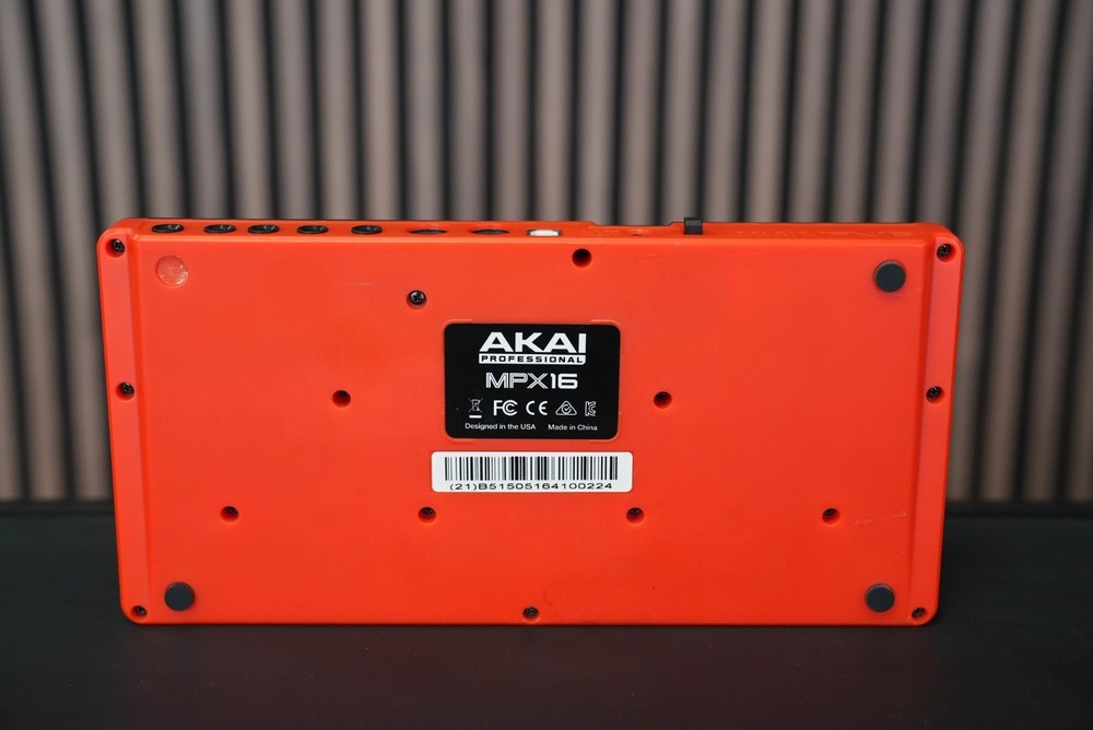 Akai MPX16 Drum Sampler Trigger Recorder Player Tested Working