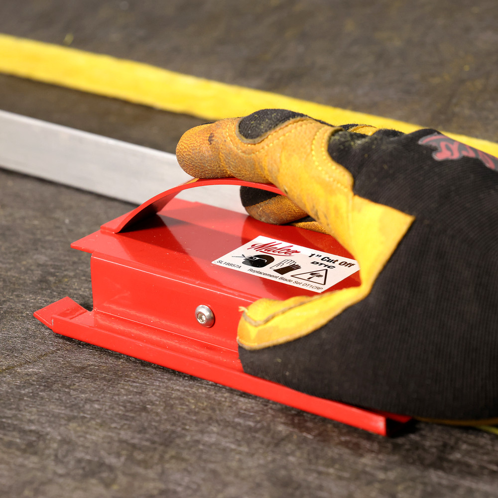 Malco Tools DT1C Malco 1″ Cut-Off Duct Board Cutting Tool- Red