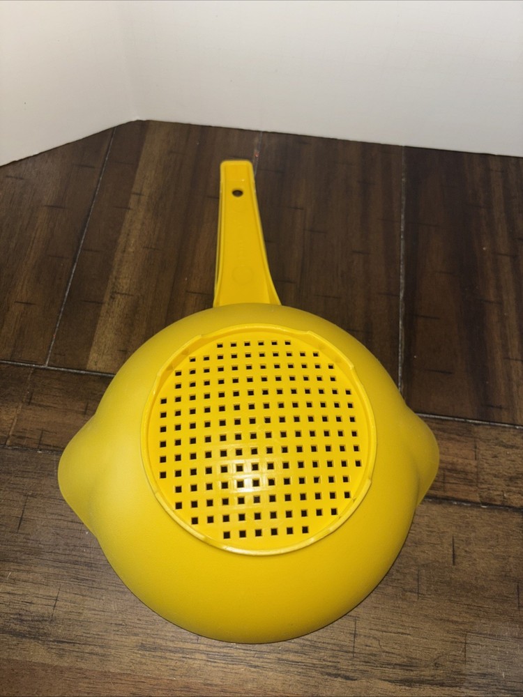 Vintage Tupperware Small Bright Yellow Colander Strainer 1 quart Small