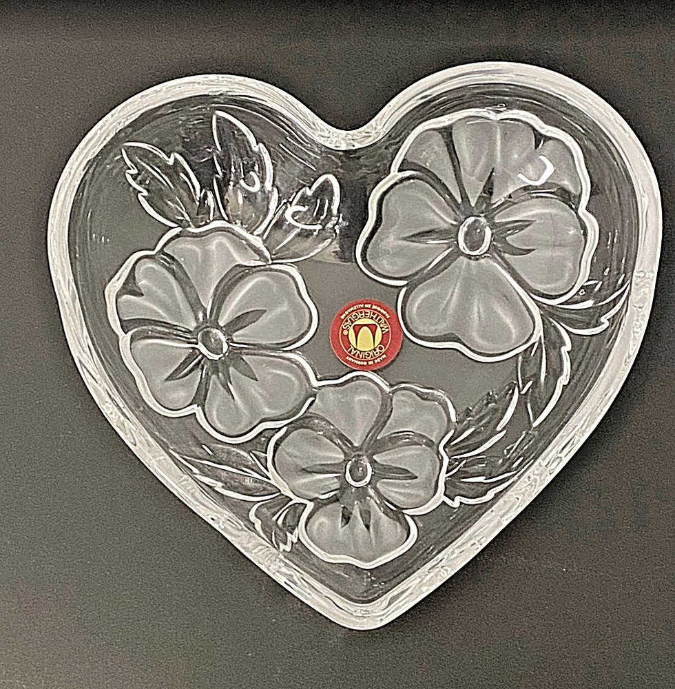 WALTERGLAS Original Made In Germany Heart Shaped Nut & Candy Dish