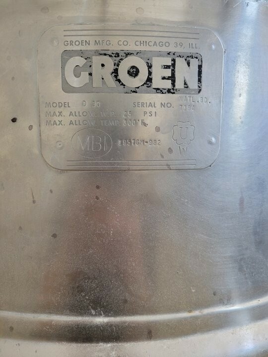 Groen Model D30 30 Gallon tilting Kettle