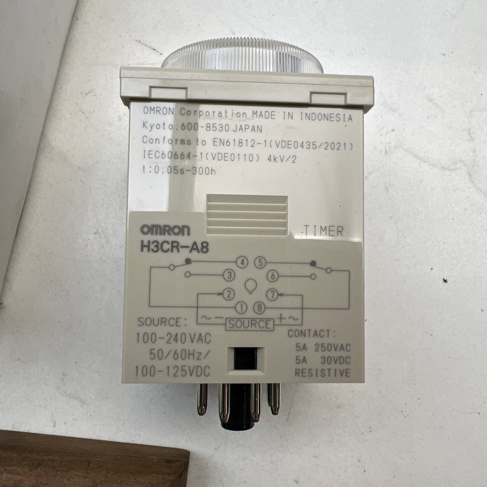 New Omron H3CR-A8 Timer Module H3CRA8