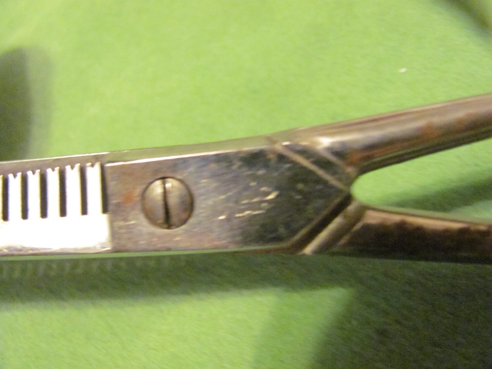Lot of 4 Vintage Barber Scissors