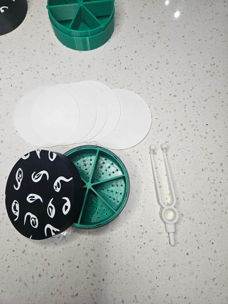 White Seed Puck (Black Inlay) Premium Germination Kit System