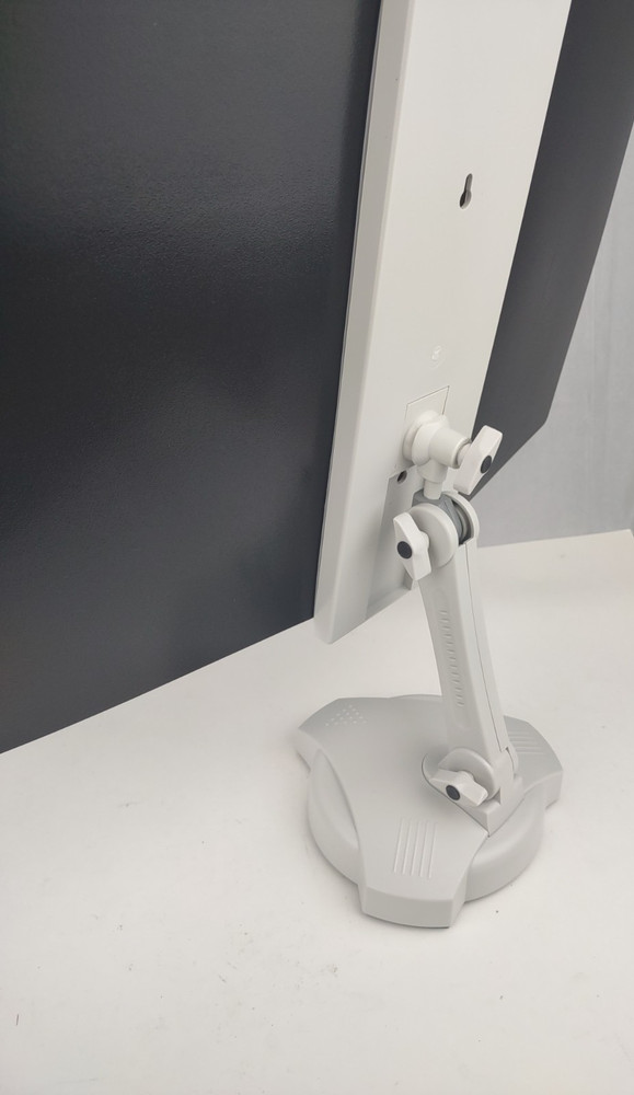 Fellowes Desktop Reference Rack - Platinum, 22300